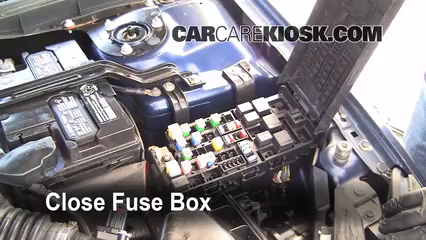 Replace a Fuse: 2006-2009 Ford Fusion - 2006 Ford Fusion ... 2006 ford fusion engine fuse box diagram 